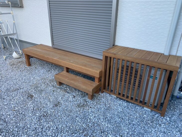 横浜市保土ケ谷区 庭への動線を整える コンパクトデッキと室外機カバー