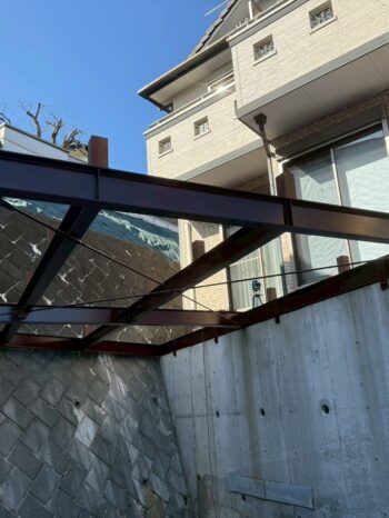 ウッドデッキ施工中